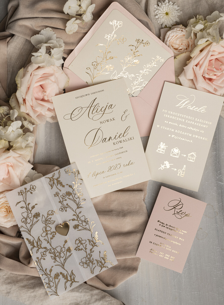 Zaproszenia ślubne Złote Glamour złote zaproszenia ślubne ze złotym serduszkiem ręcznie robione zaproszenia na slub glamour zaproszenie ślubne zamykane w złotej kalce zaproszenia na ślub i wesele3
