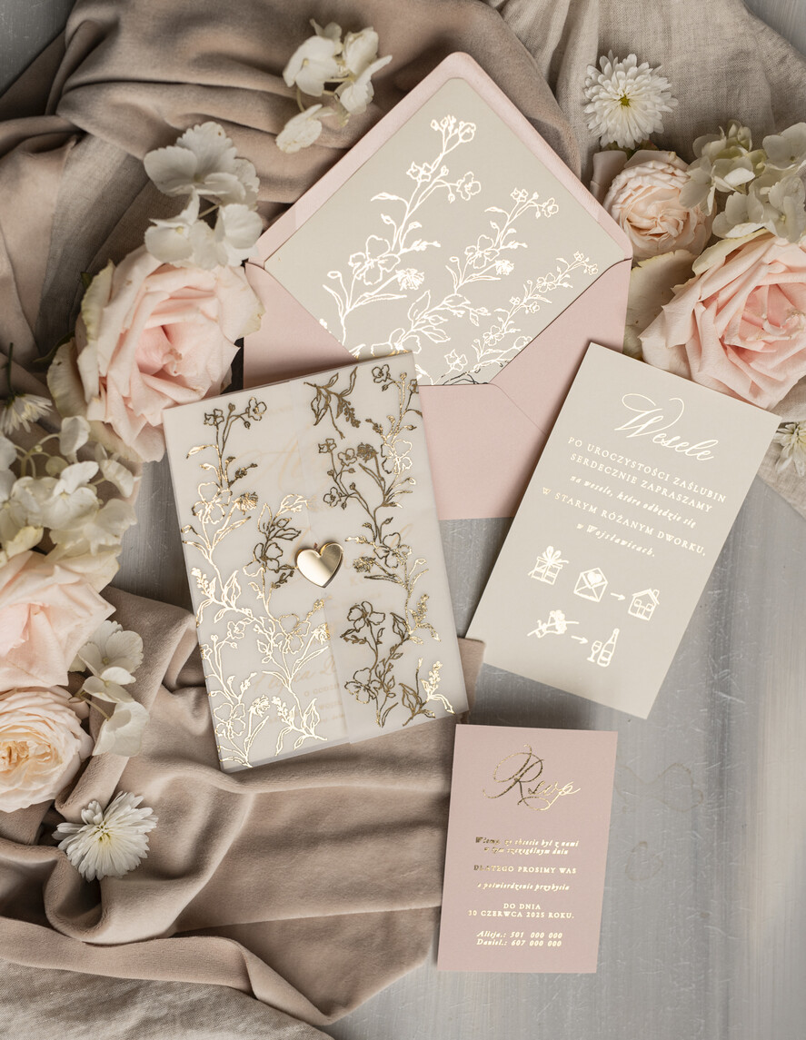 Zaproszenia ślubne Złote Glamour złote zaproszenia ślubne ze złotym serduszkiem ręcznie robione zaproszenia na slub glamour zaproszenie ślubne zamykane w złotej kalce zaproszenia na ślub i wesele11