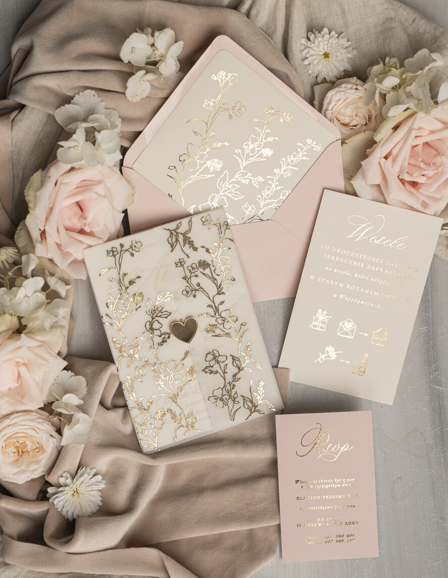 Zaproszenia ślubne Złote Glamour złote zaproszenia ślubne ze złotym serduszkiem ręcznie robione zaproszenia na slub glamour zaproszenie ślubne zamykane w złotej kalce zaproszenia na ślub i wesele12