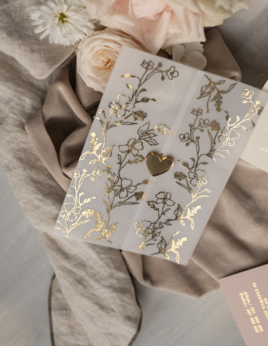 Zaproszenia ślubne Złote Glamour złote zaproszenia ślubne ze złotym serduszkiem ręcznie robione zaproszenia na slub glamour zaproszenie ślubne zamykane w złotej kalce zaproszenia na ślub i wesele5