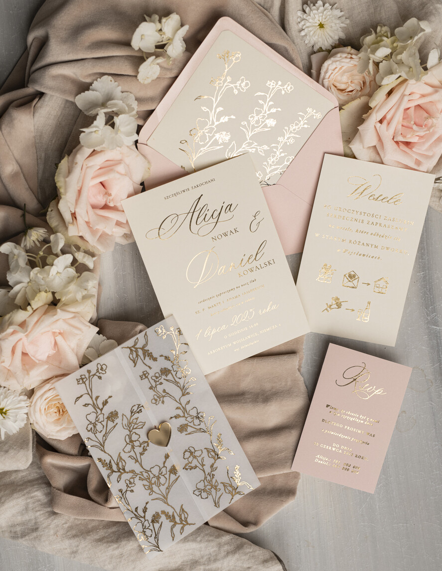 Zaproszenia ślubne Złote Glamour złote zaproszenia ślubne ze złotym serduszkiem ręcznie robione zaproszenia na slub glamour zaproszenie ślubne zamykane w złotej kalce zaproszenia na ślub i wesele8