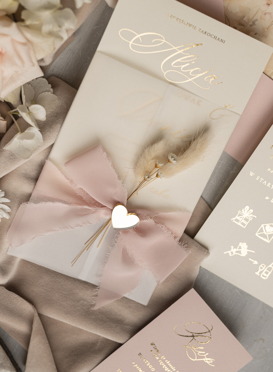 Zaproszenia ślubne Złote Glamour eleganckie zaproszenie na ślub z suszonym dmuszkiem, wyjątkowe zaproszenia ślubne z dmuszkiem, zaproszenia na ślub w stylu glamour17