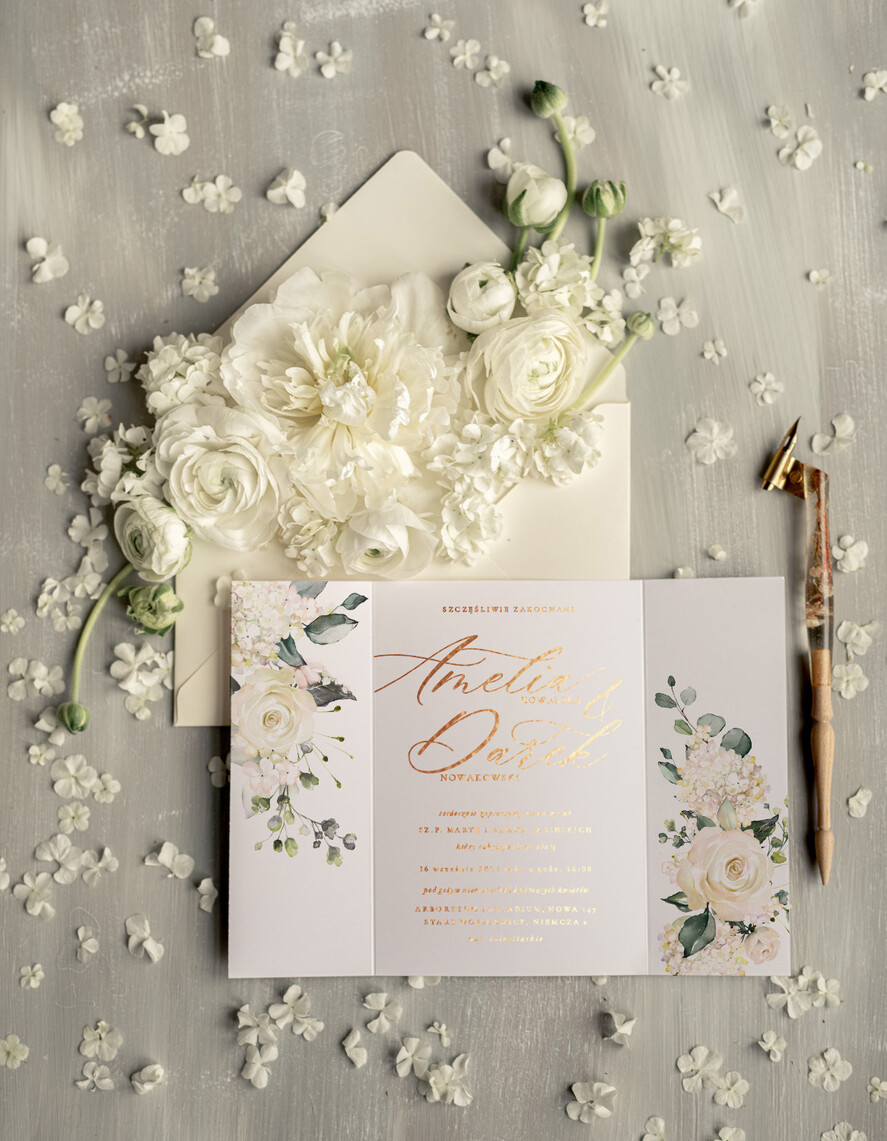 Zaproszenia ślubne Złote Glamour delikatne zaproszenia na ślub w plenerze złote i błyszczące litery białe róże, zaproszenie na ślub z kwiatami1