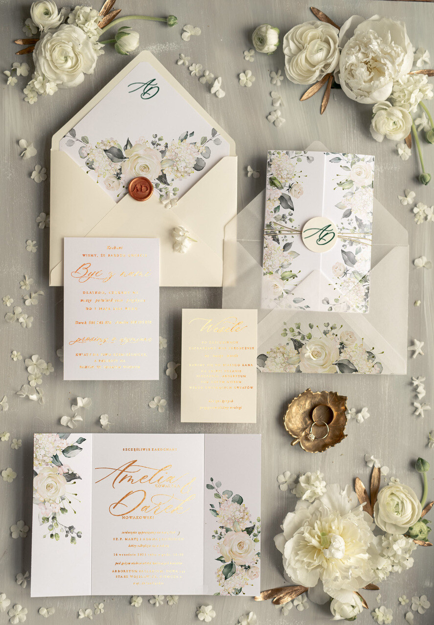 Zaproszenia ślubne Złote Glamour delikatne zaproszenia na ślub w plenerze złote i błyszczące litery białe róże, zaproszenie na ślub z kwiatami3