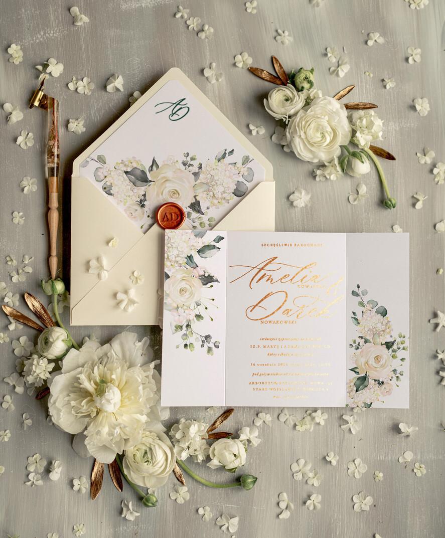 Zaproszenia ślubne Złote Glamour delikatne zaproszenia na ślub w plenerze złote i błyszczące litery białe róże, zaproszenie na ślub z kwiatami6