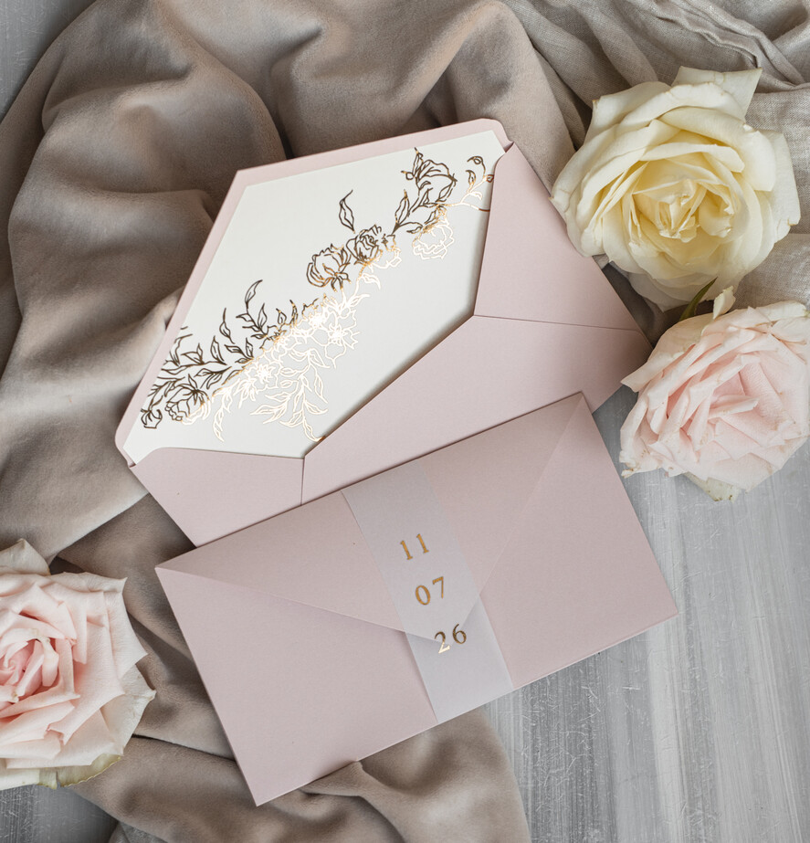 Zaproszenia ślubne Złote Glamour eleganckie złote zaproszenia ślubne, delikatne zaproszenie na ślub, zaproszenie ślubne w stylu glamour, złote litery na zaproszeniach ślubnych, zaproszenia ślubne składane w kopertę 13