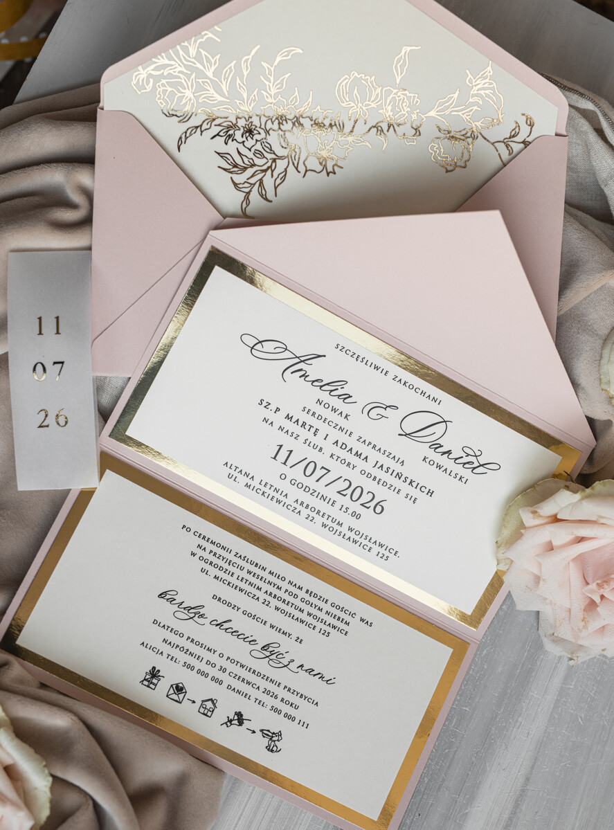 Zaproszenia ślubne Złote Glamour eleganckie złote zaproszenia ślubne, delikatne zaproszenie na ślub, zaproszenie ślubne w stylu glamour, złote litery na zaproszeniach ślubnych, zaproszenia ślubne składane w kopertę 1