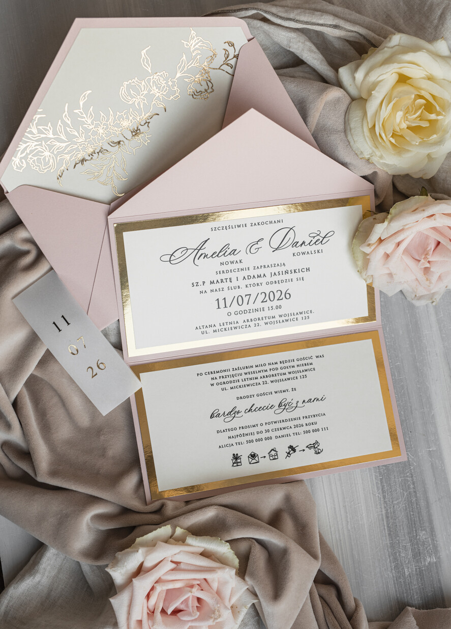 Zaproszenia ślubne Złote Glamour eleganckie złote zaproszenia ślubne, delikatne zaproszenie na ślub, zaproszenie ślubne w stylu glamour, złote litery na zaproszeniach ślubnych, zaproszenia ślubne składane w kopertę 8