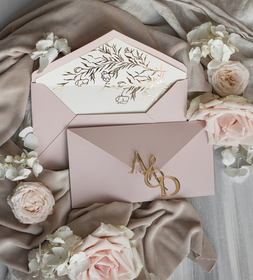 Zaproszenia ślubne Złote Glamour Eleganckie złote zaproszenia ślubne z lustrzanym monogramem, Kopertowe zaproszenie na ślub złocone, zaproszenia na ślub w stylu glamour, złote napisy na zaproszeniach ślubnych 17