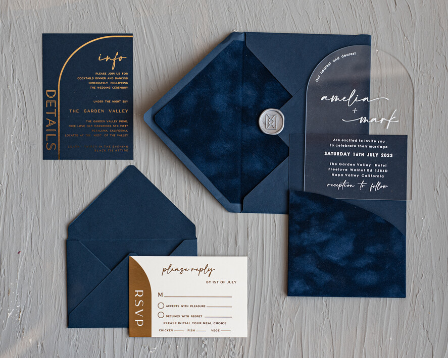 Zaproszenia ślubne Złote Glamour ekskluzywne welurowe zaproszenia na ślub, zaproszenia na slub w kieszonce, zaproszenia z pleksy w kieszonce z weluru, granatowe zaproszenia na ślub13