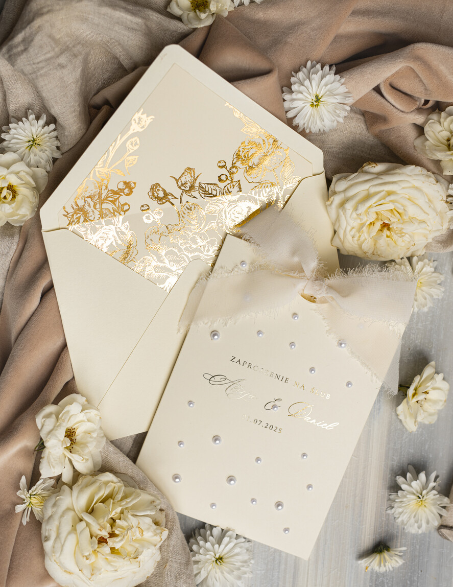 Zaproszenia ślubne Złote Glamour Eleganckie złote zaproszenia ślubne z perełkami, zaproszenie na ślub złocone, zaproszenia na ślub w stylu glamour, złote napisy na zaproszeniach ślubnych 2