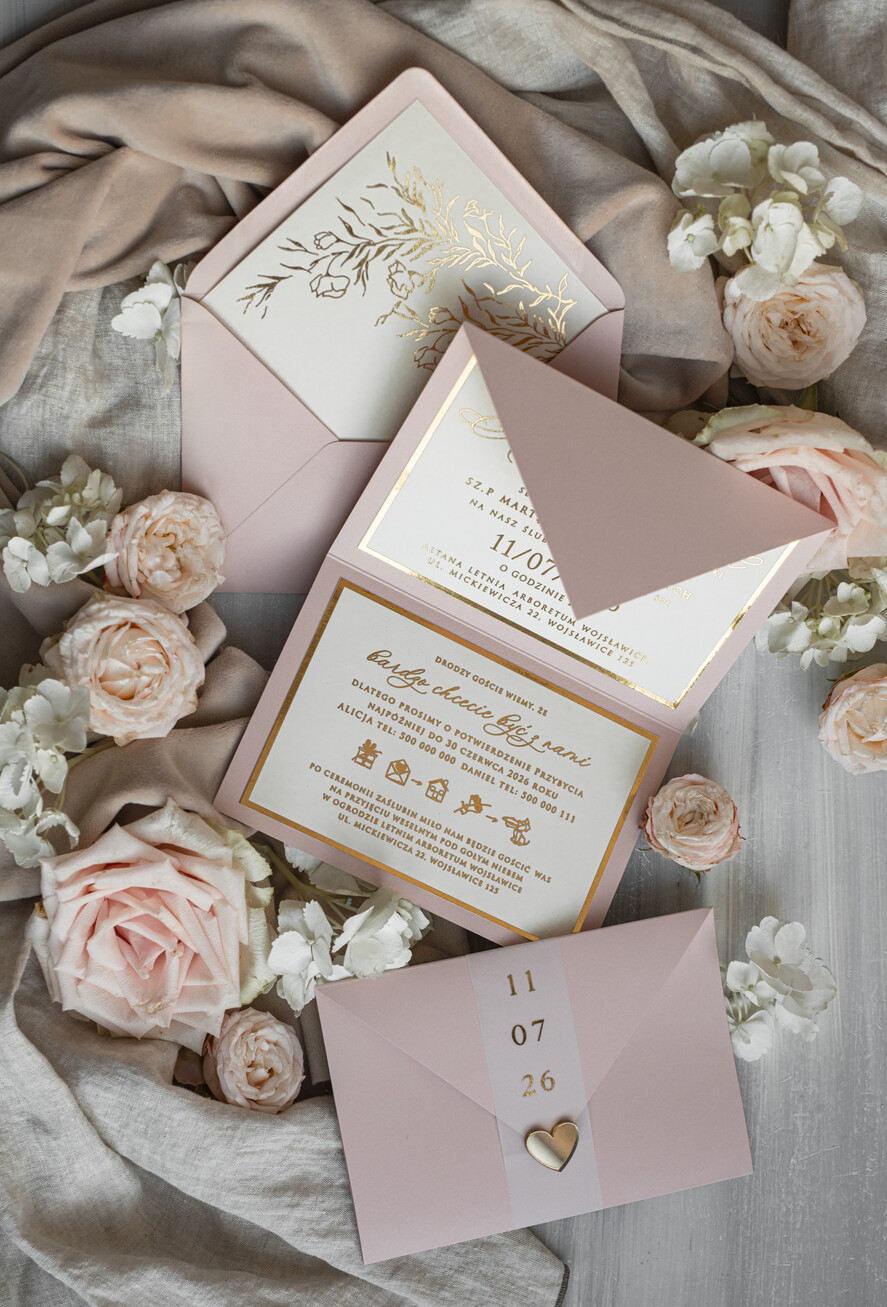 Zaproszenia ślubne Złote Glamour eleganckie złote zaproszenia ślubne, delikatne zaproszenie na ślub, zaproszenie ślubne w stylu glamour, złote litery na zaproszeniach ślubnych, zaproszenia ślubne składane w kopertę 5