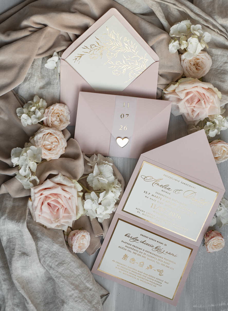 Zaproszenia ślubne Złote Glamour eleganckie złote zaproszenia ślubne, delikatne zaproszenie na ślub, zaproszenie ślubne w stylu glamour, złote litery na zaproszeniach ślubnych, zaproszenia ślubne składane w kopertę 4