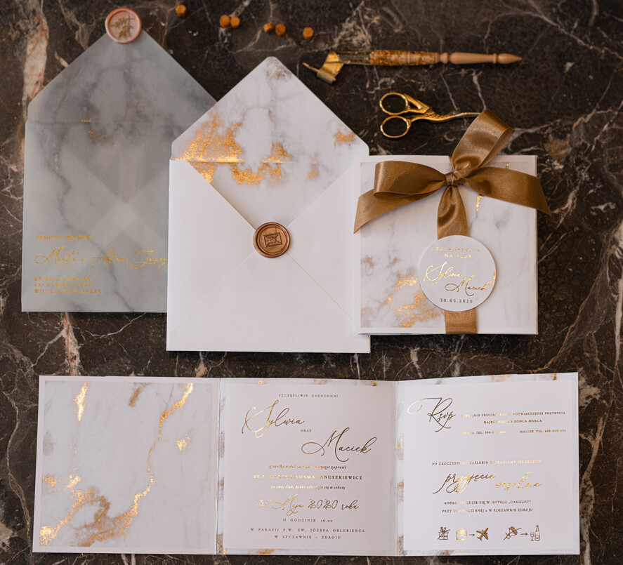 Zaproszenia ślubne Złote Glamour złote zaproszenia ślubne marmur składane harmonijkowe złocone zaproszenie na ślub marmurkowe16