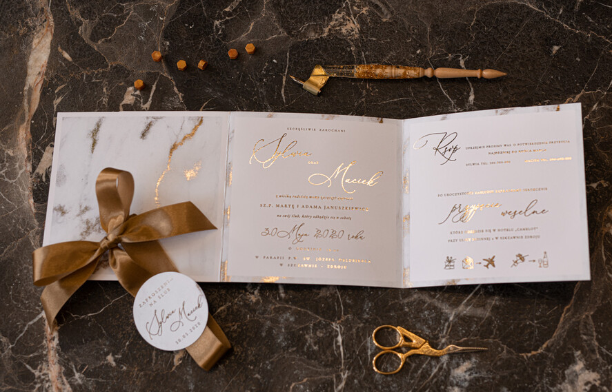 Zaproszenia ślubne Złote Glamour złote zaproszenia ślubne marmur składane harmonijkowe złocone zaproszenie na ślub marmurkowe4