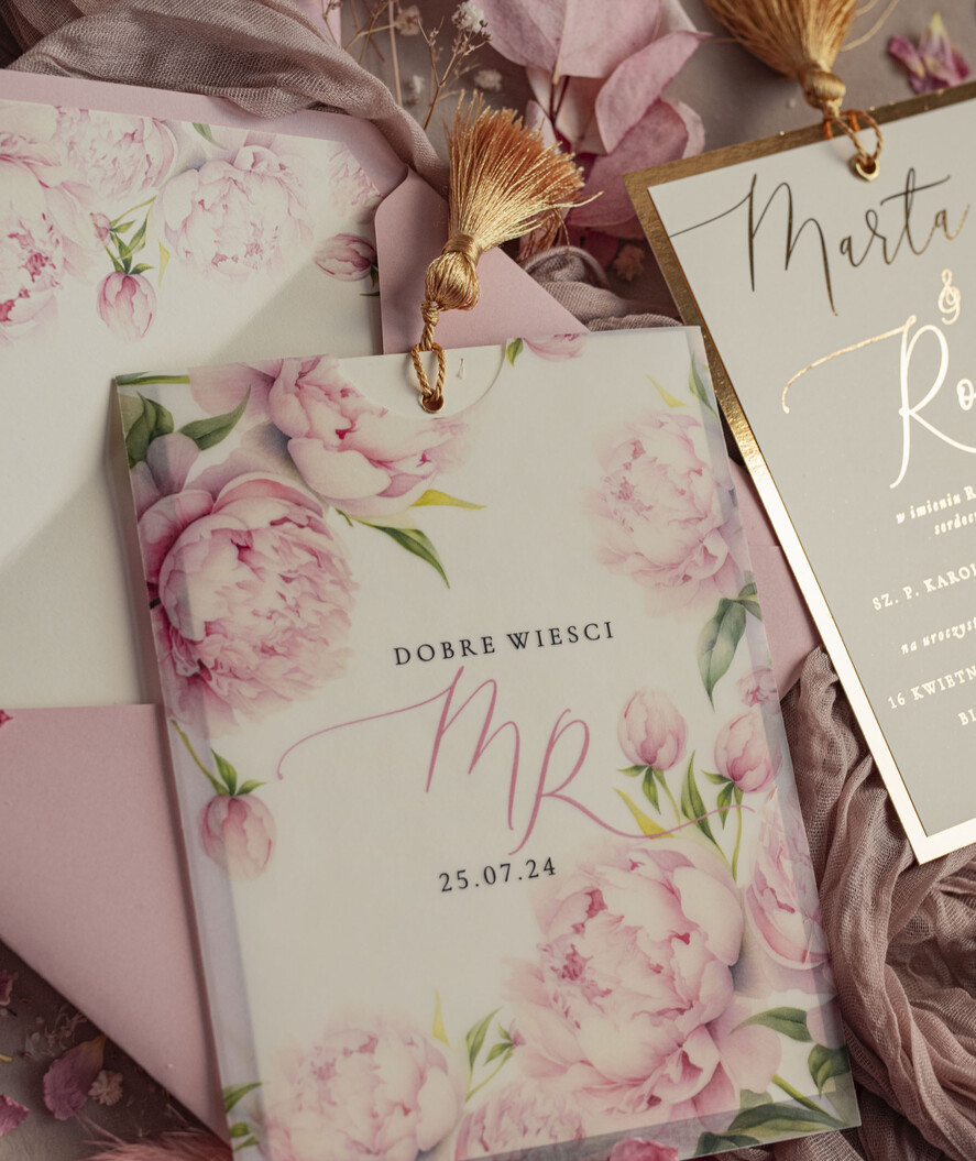 Zaproszenia ślubne Złote Glamour złote zaproszenia ślubne z kalkowym etui, różowe zaproszenie na ślub z piwoniamo złocone, zaproszenia na slub cywilny pudrowy róż peonie16
