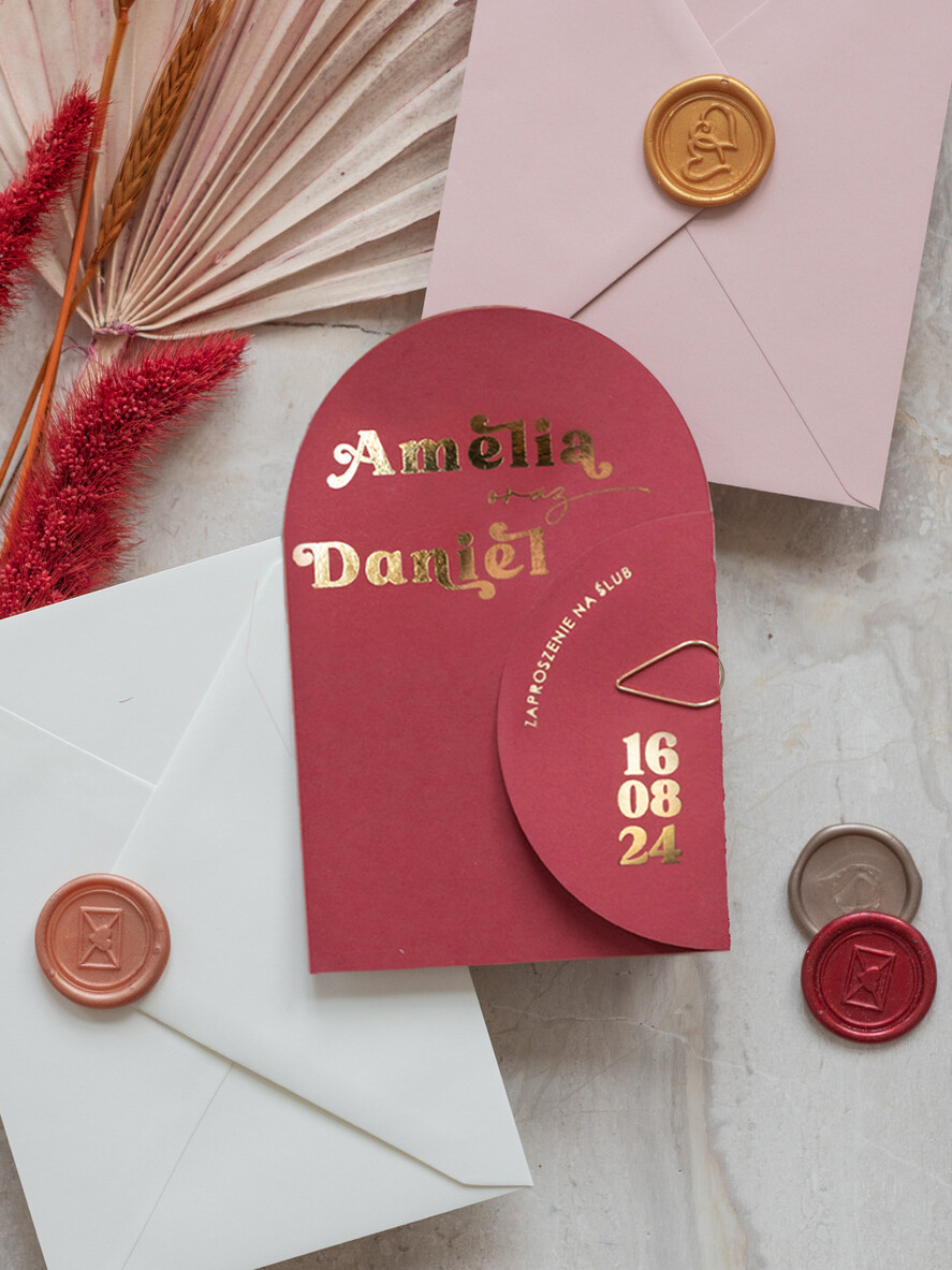 Zaproszenia ślubne Złote Glamour bordowe Nowoczesne Złote Zaproszenia ślubne Składane Serce, Złocone Minimalistyczne Zaproszenie na Ślub, Proste Zaproszenie ślubne z ozdobnym spinaczem 5