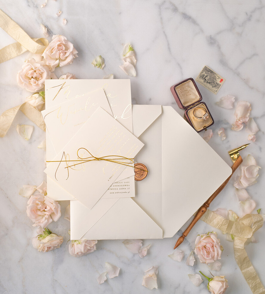 Zaproszenia ślubne Złote Glamour Ekskluzywne  Minimalistyczne zaproszenia ślubne, Proste zaproszenie ślubne Nowoczesne zaproszenie na ślub Kalkowa Koperta3