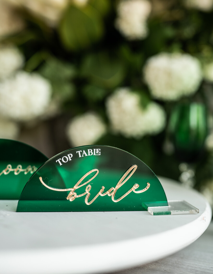 Winietki glamour eleganckie winietki na stół weselny wizytówki ślubne, złote glamour winietki na stoły weselne, zielone winietki na ślub12