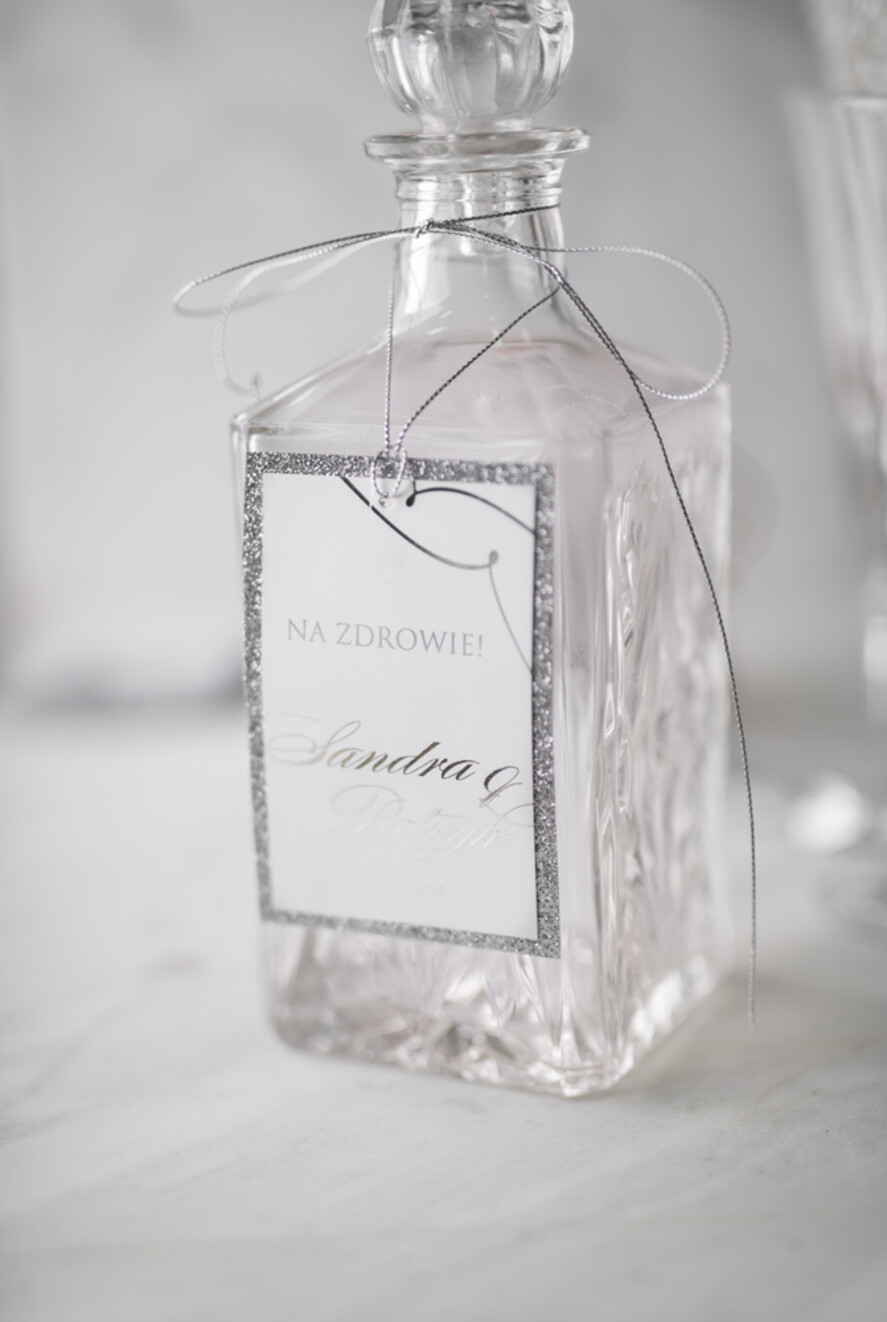 Zawieszki na butelki glamour etykieta na wódkę weselną, glamour z dowolnym tekstem2