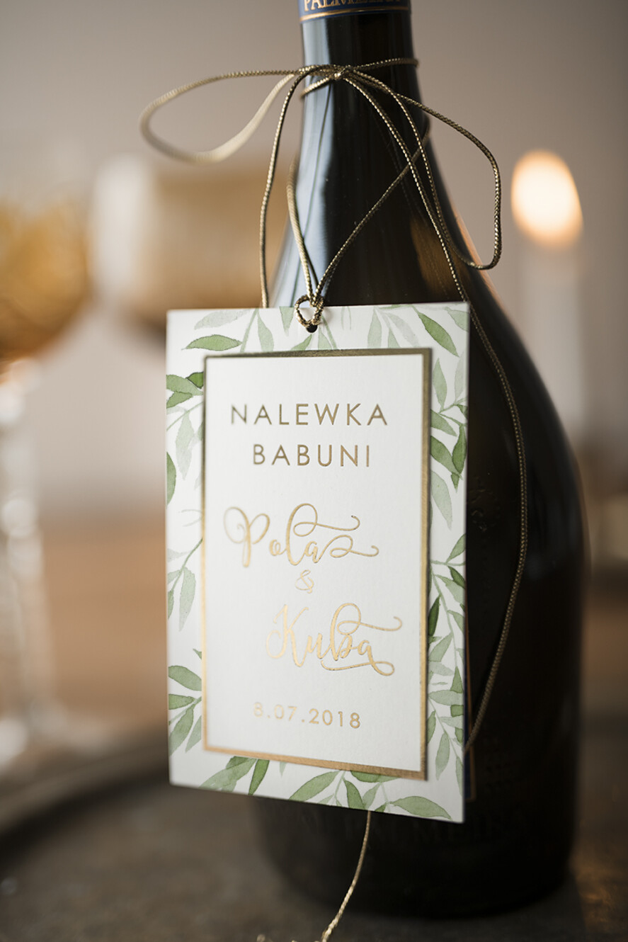 Zawieszki na butelki glamour zawieszki na wódkę weselną, złote z dowolną treścią1