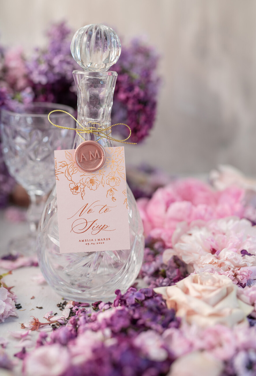 Zawieszki na butelki glamour zawieszki na alkohol weselny glamour z dowolnym tekstem ozdobny lak0