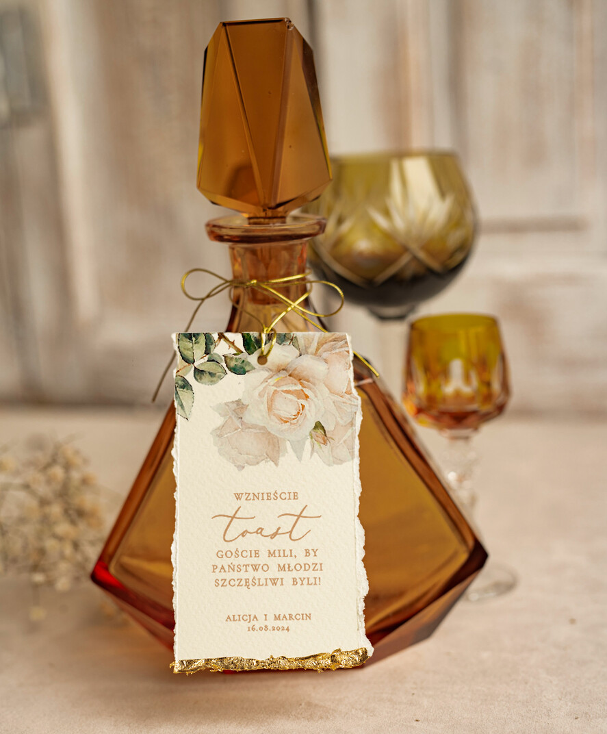 Zawieszki na butelki glamour darta zawieszka na wino weselne z platkami złota, złocona etykieta na wódkę zawieszka na alkohol weselny, zawieszka na alkohol ze złotem0