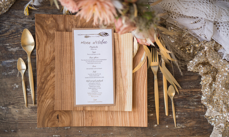 Menu glamour menu weselne na stoły plan podawania posiłków, złocone i eleganckie dowolna treść1