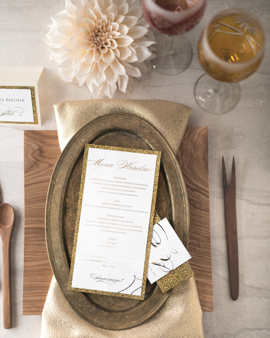 Menu glamour menu weselne na stoły plan podawania posiłków, złote lub srebrne napisy wasza treść3