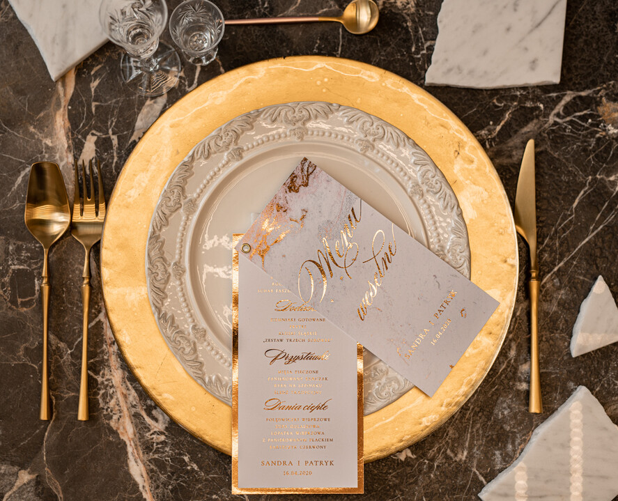 Menu glamour menu weselne plan podawania posiłków na weselu, złote lub srebrne napisy wasza treść3