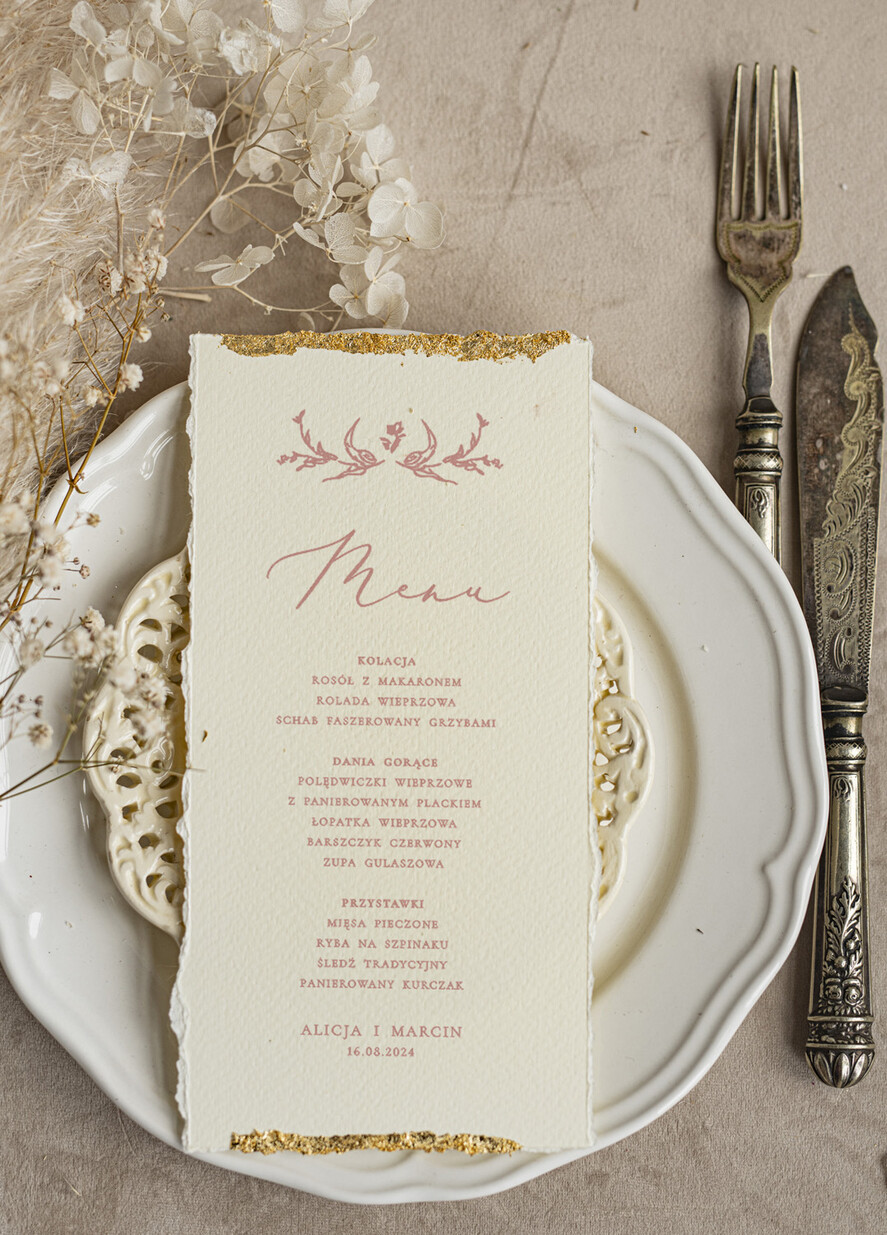 Menu glamour złota karta dań weselnych, menu weselne z dartymi brzegami i płatkami złota, karta podawania dań na weselu ze złotem 0