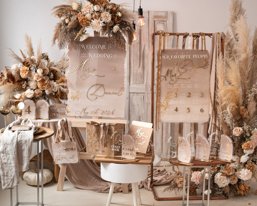 Menu glamour nowoczesna forma karty drinków i deserów, akrylowe menu weselne, stojąca karta dań i napojów, menu weselne w stylu glamour, karta drinków, złote menu weselne 11