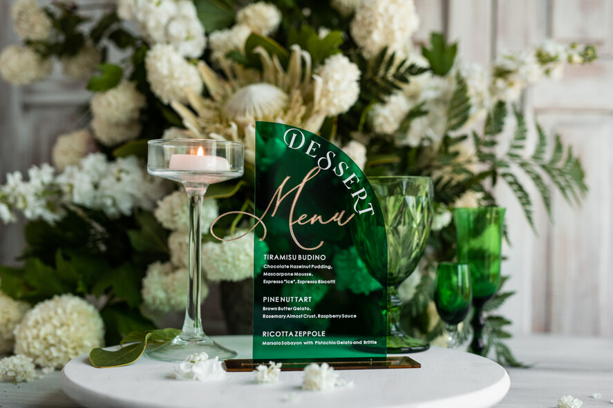 Menu glamour eleganckie menu weselne, welurowe menu weselne, karty dań na stoły weselne, dekoracja stołów weselnych, dekoracja na stołach weselnych, karta deserów i ciast4