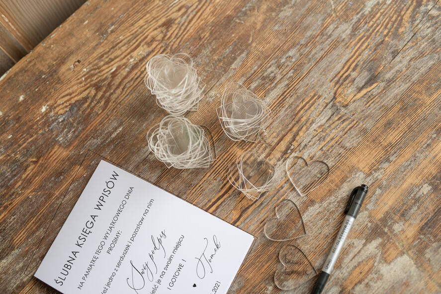 Księgi wpisów gości Rama album na zdjecia i ksiega gosci, ramka z seruszkami do wrzucania1