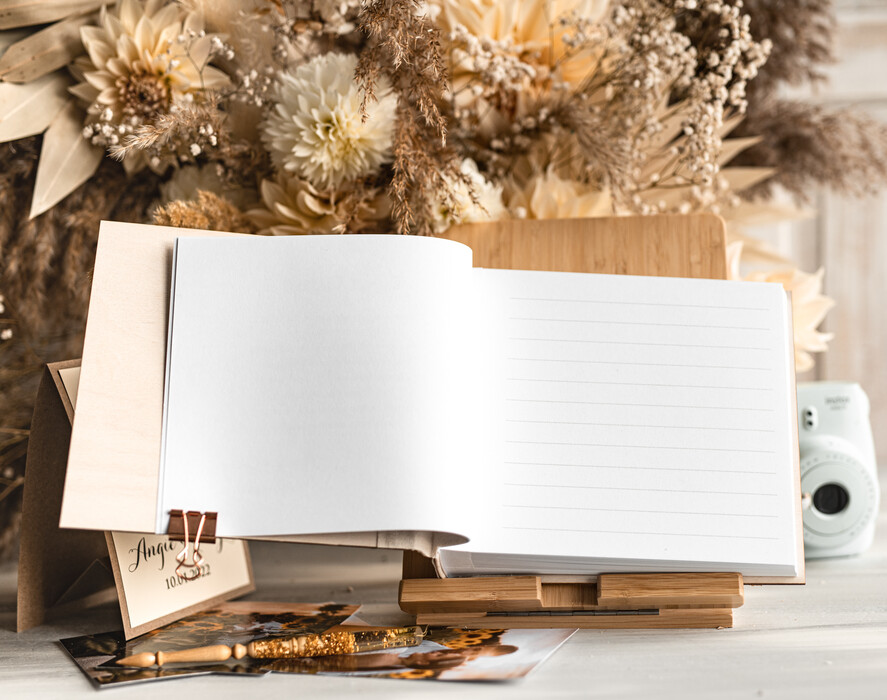 Księgi wpisów gości Drewniane  rustykalna księga z drewna, Drewniana korowa pamiątkowa książka księga wpisów gości weselnych grawerowane imiona i data w sercu10