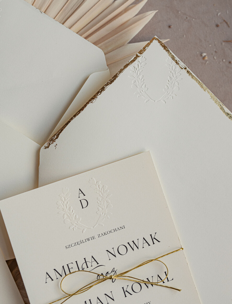Zestawy Próbkowe próbki zaproszeń Próbka zaproszenia ślubne z tłoczeniem, Serwis Próbkowy minimalistyczne zaproszenie na ślub złocone, suchy przetłok złocone zaproszenie na ślub cywilny perły4