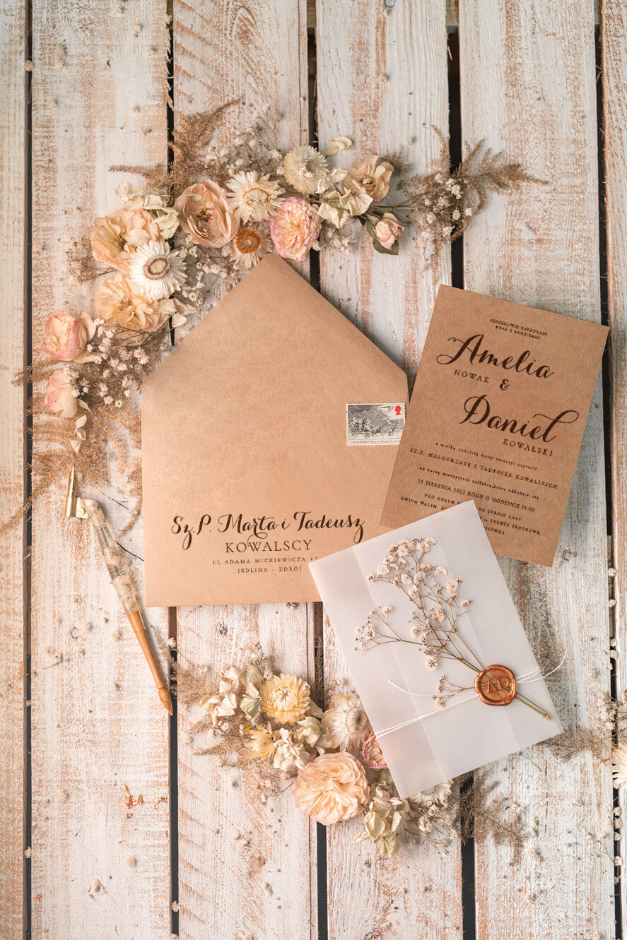 Zaproszenia ślubne Rustykalne i Natura rustykalne zaproszenia ślubne z naturalną gipsówką ekologiczny papier zaproszenia na ślub gipsówka i koperta z kalki4