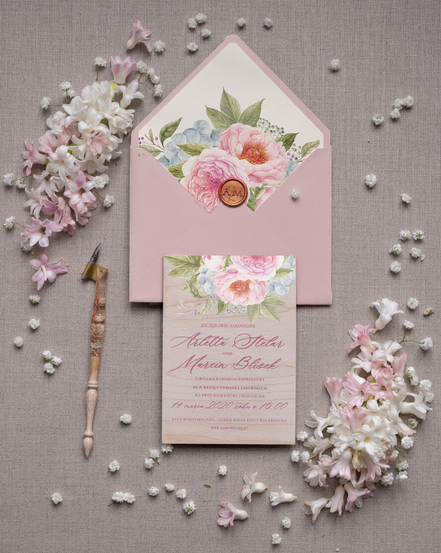 Zaproszenia ślubne Rustykalne i Natura drewniane zaproszenia ślubne boho w różowych kolorach 1