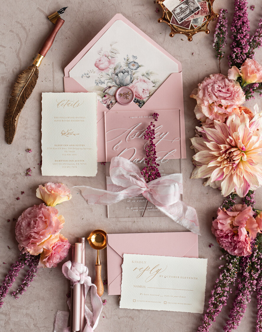 Zaproszenia ślubne Rustykalne i Natura przezroczyste zaproszenia z wrzosem, zaproszenia na ślub z wrzosem, eleganckie zaproszenia na pleksie ozdobione wrzosem, Rustykalne Zaproszenia Ślubne13