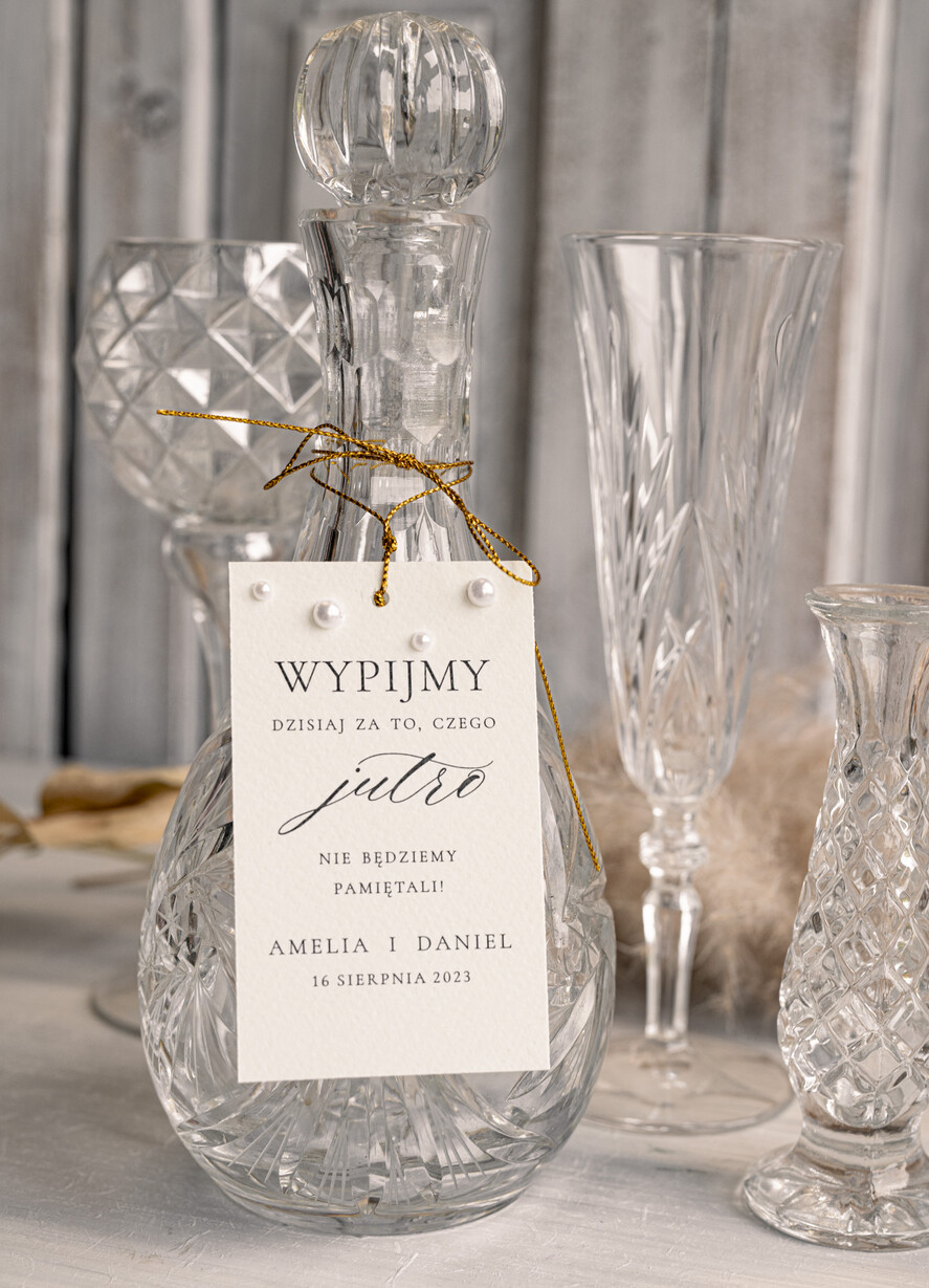 Zawieszki na butelki rustykalne etykiety na wódkę weselną, eleganckie winietki z dowolną treścią, zawieszki ślubne z perełkami, zawieszki na butelkę z perełkami0