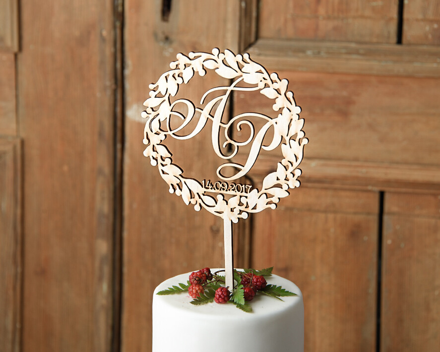 Figurki na tort / cake topper statuetki drewniane topery   0