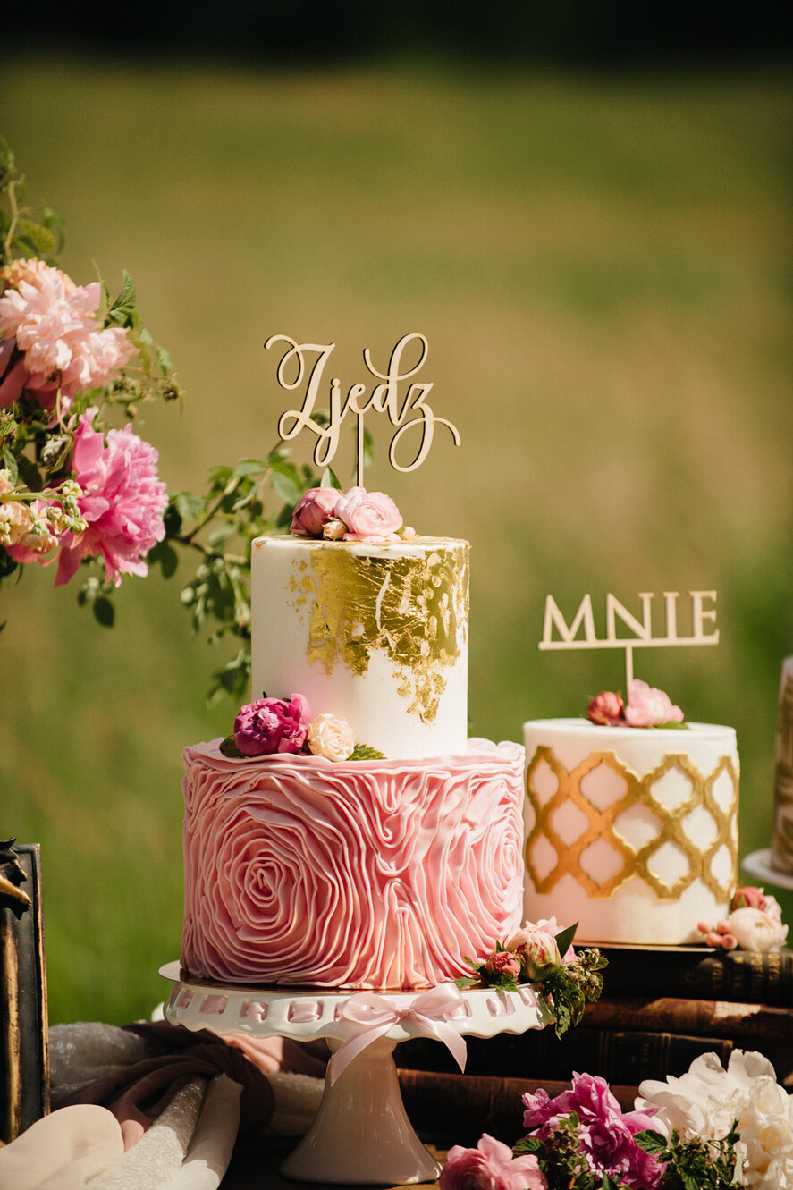 Figurki na tort / cake topper statuetki drewniane napisy na tort ślubny   1