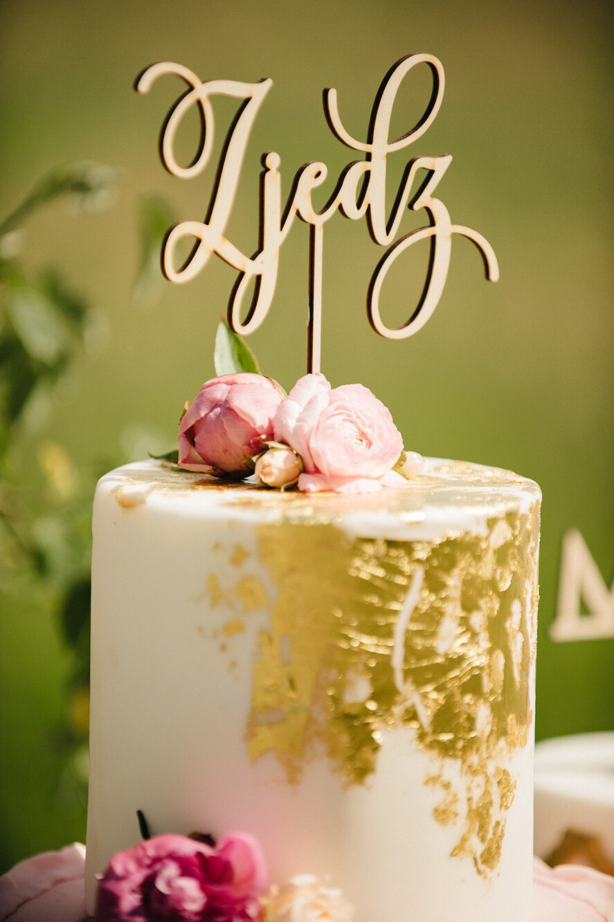 Figurki na tort / cake topper statuetki drewniane napisy na tort ślubny   2