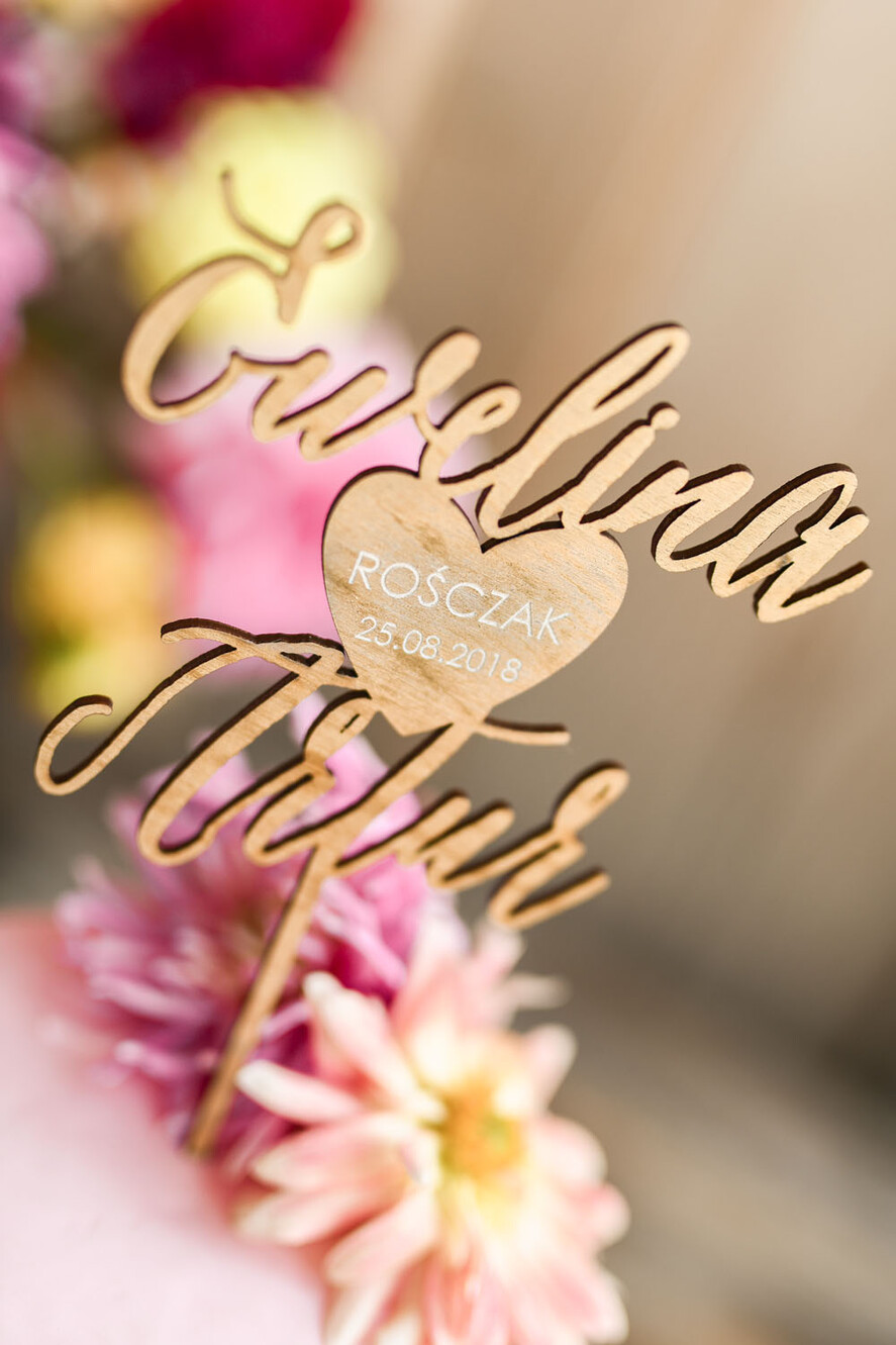 Figurki na tort / cake topper statuetki złote statuetki na tort   1