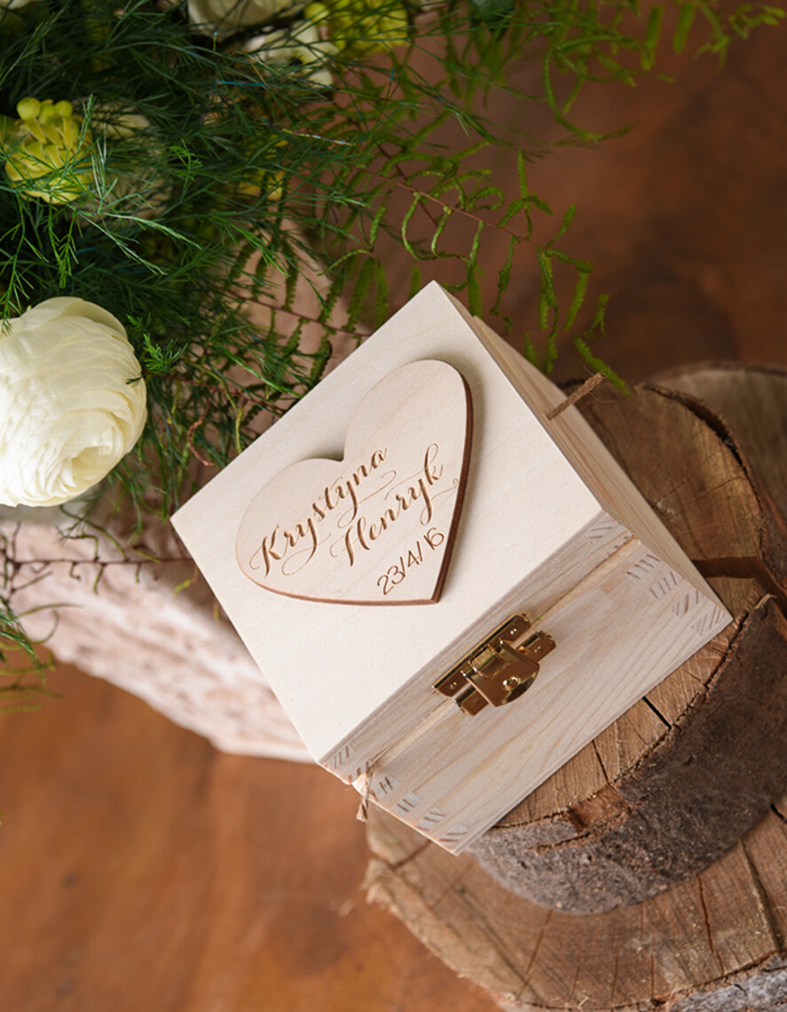 Pudełka Szkatułki na Obrączki szkatułki rustykalna szkatułka drewniane  pudełko na obrączki ślubne serce wasze imiona i data  1