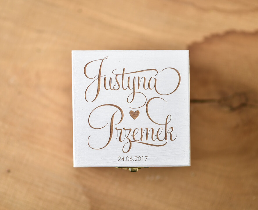 Pudełka Szkatułki na Obrączki szkatułki bielone rustykalne  drewno pudełko szkatułka  na obrączki ślubne wasze imiona i data  2