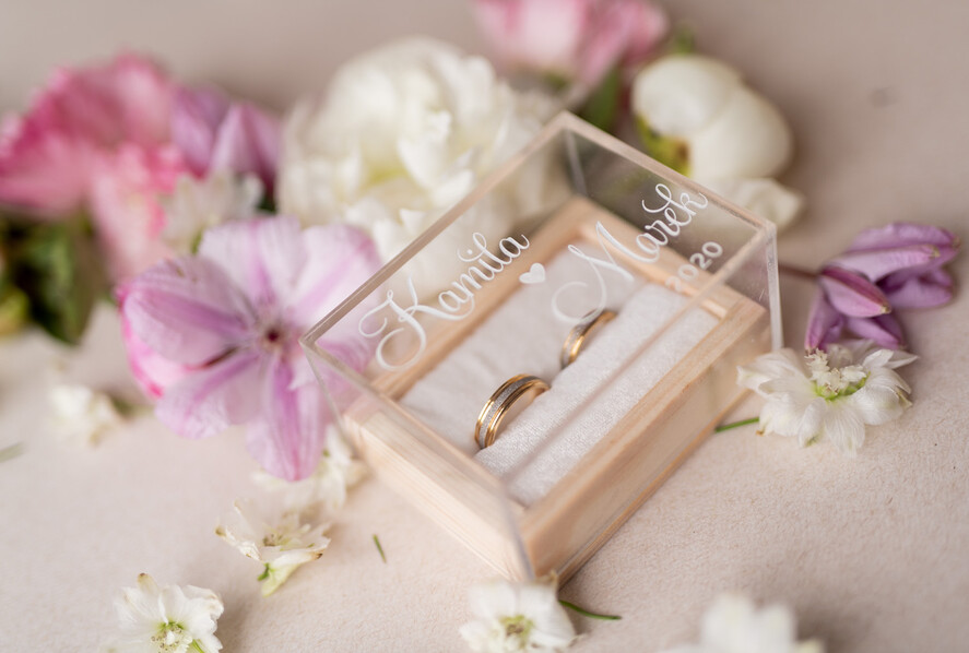 Pudełka Szkatułki na Obrączki szkatułki rustykalna  szkatułka  pudełko na obrączki ślubne przezroczyste wieczko wasze imiona i data  6