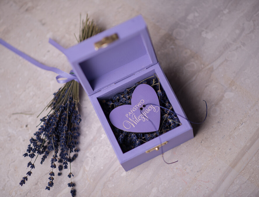 Pudełka Szkatułki na Obrączki szkatułki rustykalna drewniana szkatułka  lawendowe pudełko pudełeczko na obrączki ślubne wasze imiona i data ślubu4