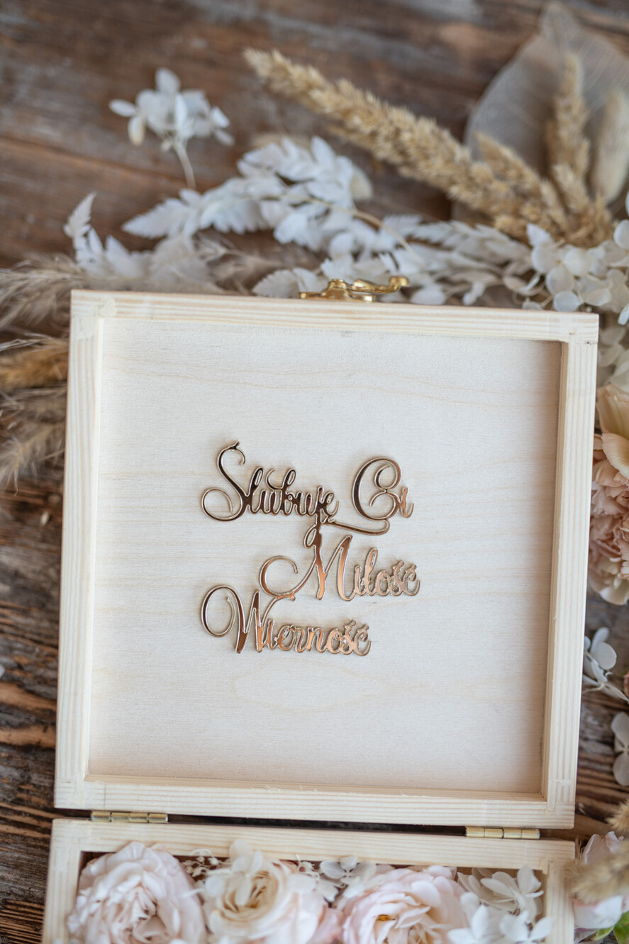 Pudełka Szkatułki na Obrączki szkatułki personalizowane pudełko do podawania obrączek ślubnych5