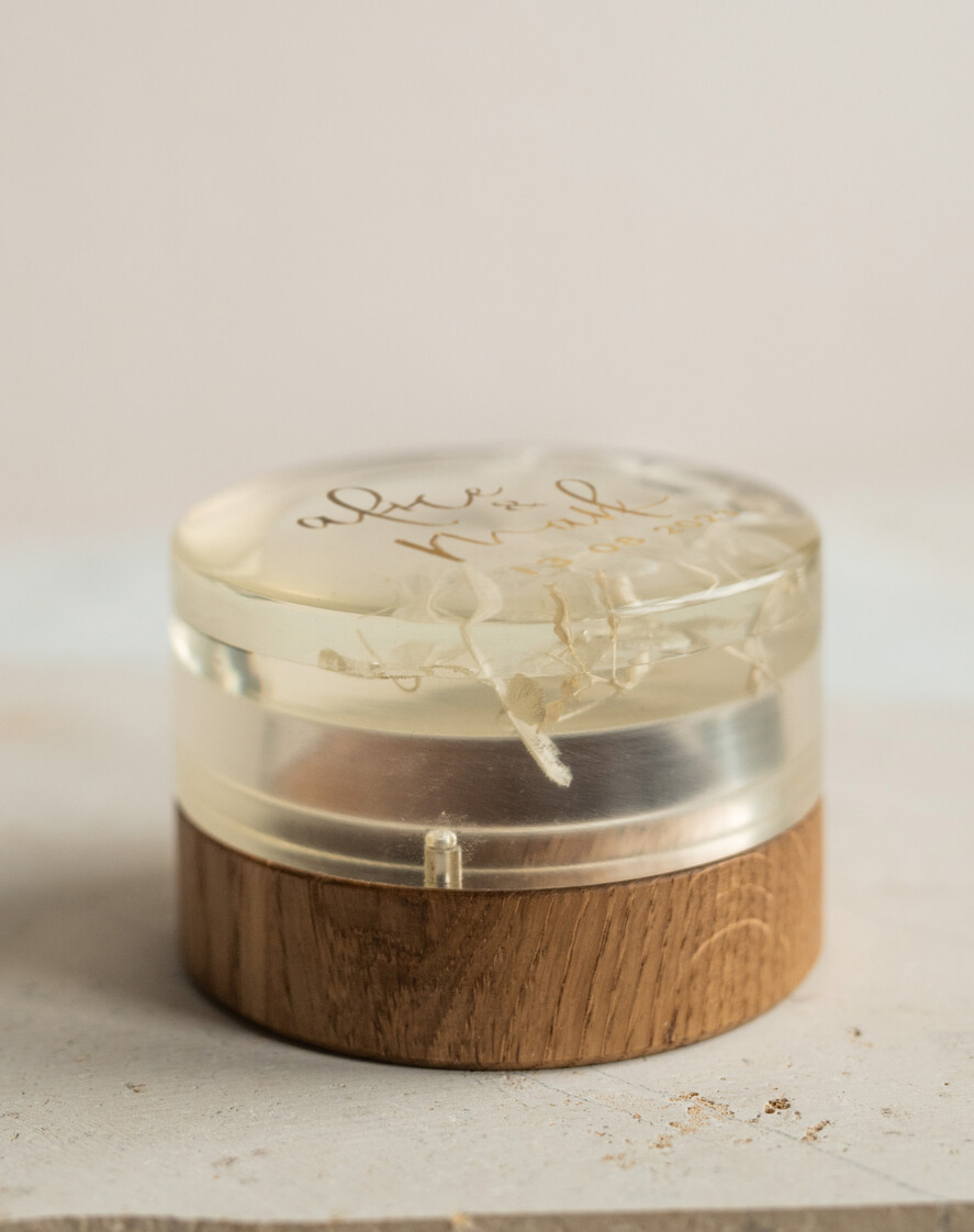 Pudełka Szkatułki na Obrączki szkatułki szkatułka na obrączki z kwiatami, pudełko na obrączki z żywicy, pudełko na obrączki z zatopionymi kwiatami w żywicy3